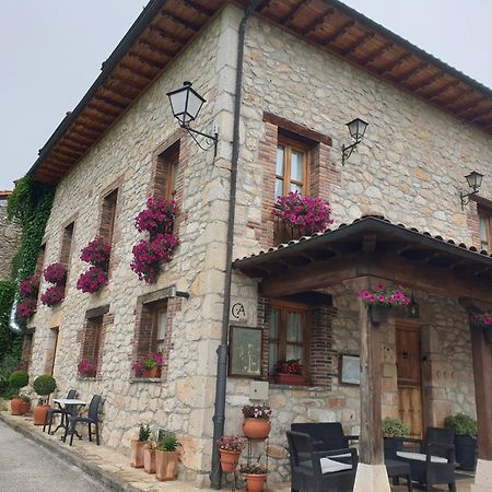 בית הארחה Ortiguero 	La Casona Del Jou מראה חיצוני תמונה